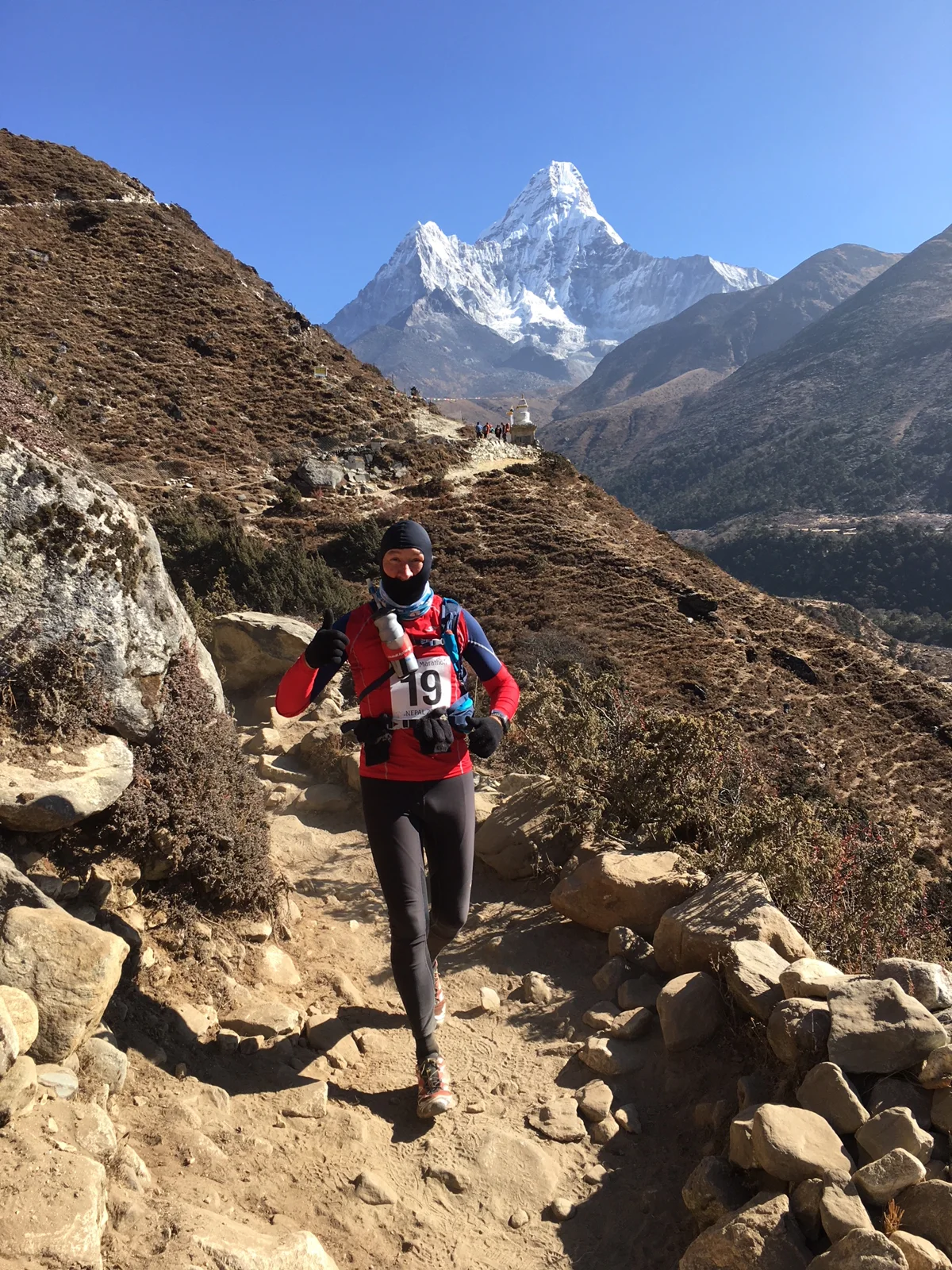 daithi marathon 1 Everest.jpeg